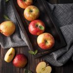 Pommes coeur pruneaux et noix
